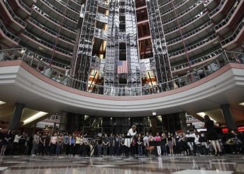 Design competition showcases Thompson Center redesign ideas | Govt-and-politics