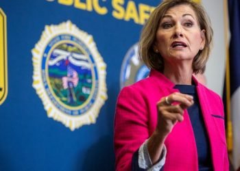 Cowardly Des Moines school board will rue its inaction