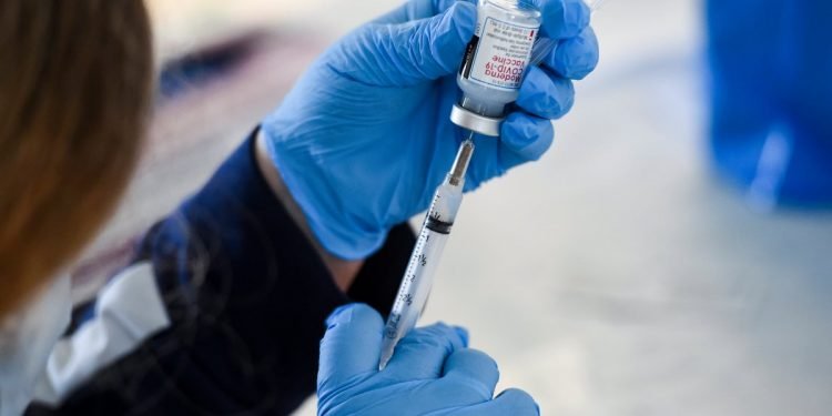 Public Health Council to Vote on Expanded COVID-19 Vaccination Requirements – NBC Boston