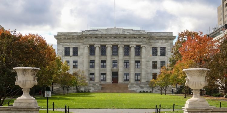 HMS-Led Initiative Develops Digital Mental Health Training Platform in U.S. and India | News