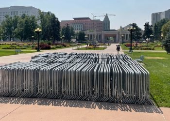 Denver’s Civic Center Park to close due to public health risks