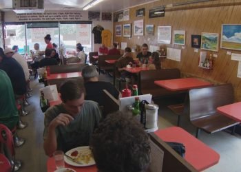 Boulder business offered bonus to employees to get vaccinated