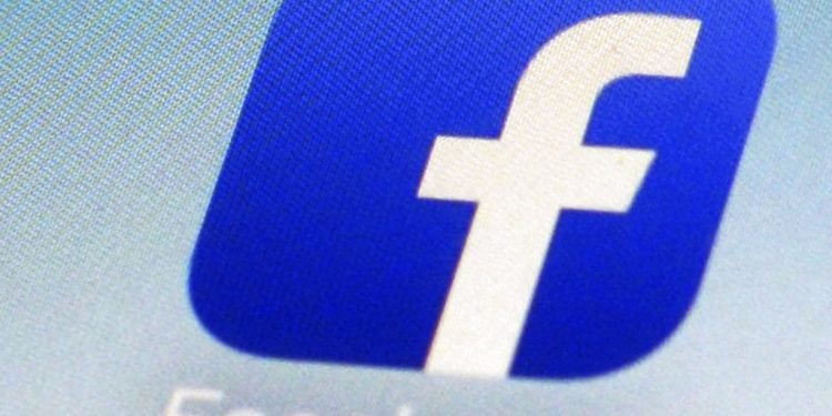 Facebook apologizes after AI technology labels black men as “primates”