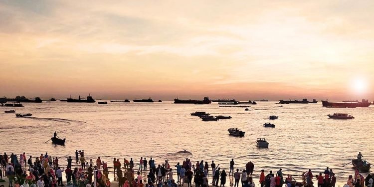 Business Etiquette in Bangladesh: Travel and Culture Advisory