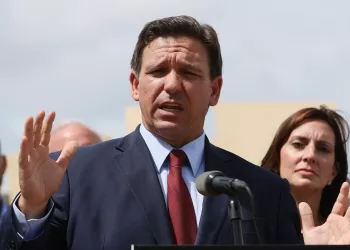 Opinion | The Zombie Trumpism of DeSantis, Abbott and Youngkin gives Democrats a big opening