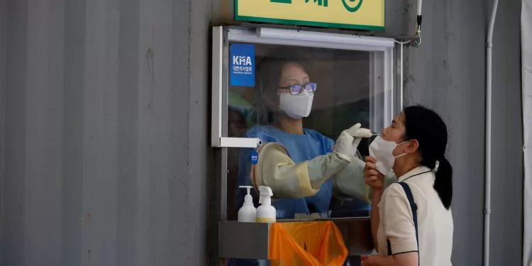 South Korean health workers drop strike plans after agreement