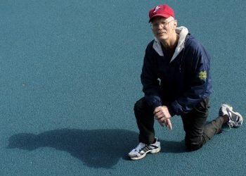 Hemlock coach Bill Agresta runs into Saginaw County Sports Hall of Fame