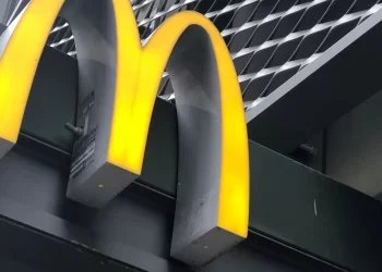 McDonald’s restarts share buybacks as business recovers from pandemic hit