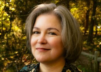 New York Times Contributor Margaret Renkl Discusses Nature, Politics and Her New Book