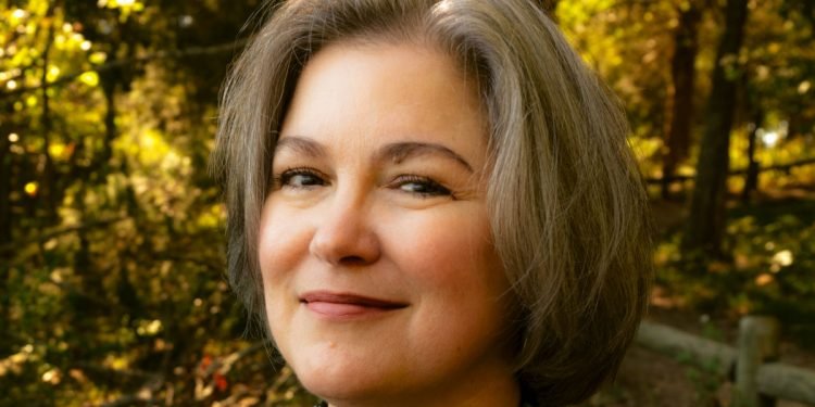 New York Times Contributor Margaret Renkl Discusses Nature, Politics and Her New Book