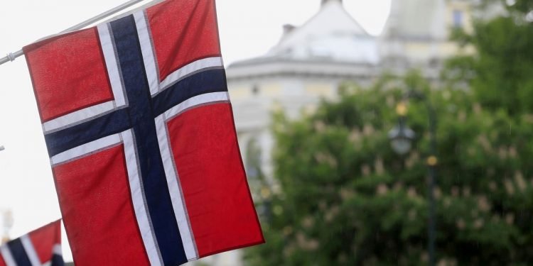 Norway business activity rises, bottlenecks emerge