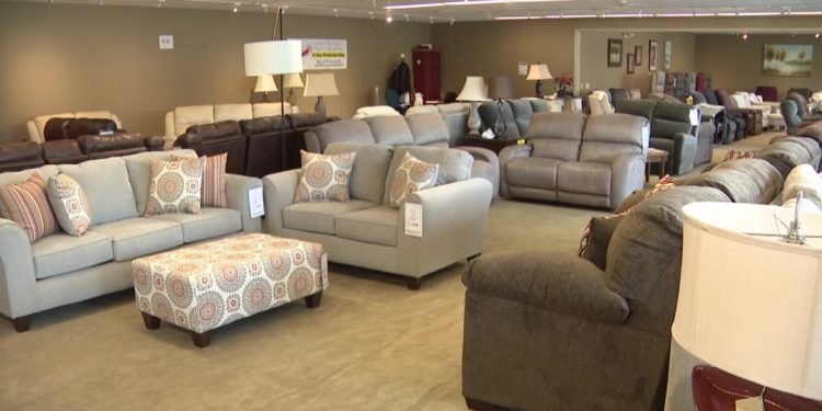 Sawmill Furniture holds going out of business sale