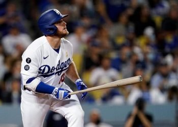 Dodgers Rally Past Braves for Sweep, Scherzer Leaves After 6 | Sports News