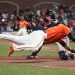 Pinch-Hitter Pitcher Gausman Sac Fly in 11th, SF Tops Braves | Sports News