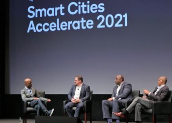 Magic Johnson sees smart tech as way to close societal gap
