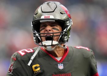 Tom Brady floats retirement date after 2024 season, at age 47