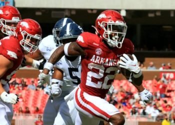 3-0! Hogs take care of business against Georgia Southern 45-10 | KLRT