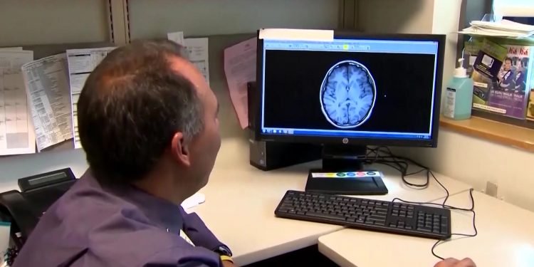 Advocate Aurora Health researchers study AI platform that could detect mental health conditions