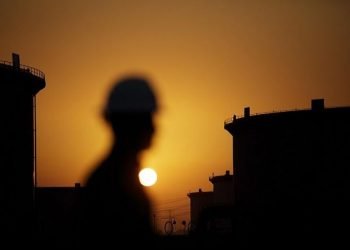 24 foreign firms show interest in petroleum business in Sri Lanka: Minister