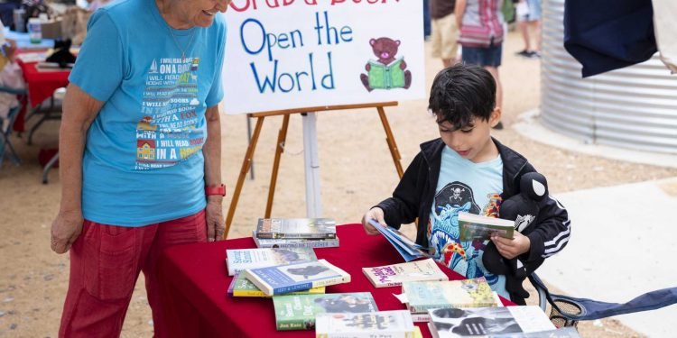 We need school librarians more than ever