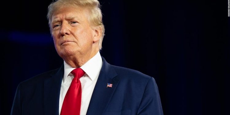 Opinion: Trump is worried after FBI search — and he should be