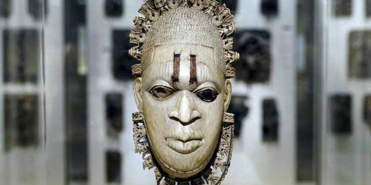 Elite Culture Merges with the Comic Book Crowd in 'Entitled' – Anchorage Press