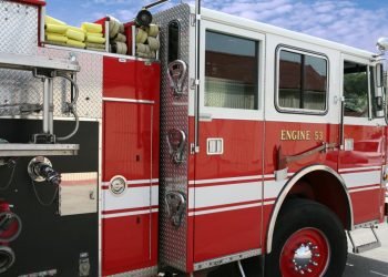 Brush Fire in Poway Prompts ‘Limited Evacuations,’ Road Closures in Business Park – NBC 7 San Diego