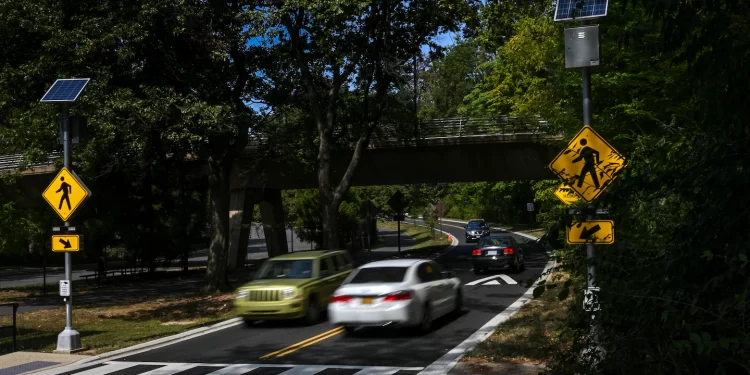 Opinion | Rock Creek Park’s Beach Drive was closed for covid. Should it reopen?