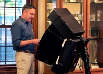 Primaries today: Updates from Wisconsin, Vermont, Minnesota, Connecticut – The Washington Post