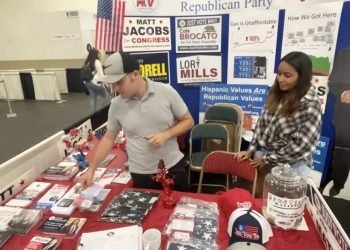Ventura County Fair serves up politics at rival booths