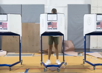 Has the political environment shifted? Alums of 2010, 2018 wave midterms urge caution.