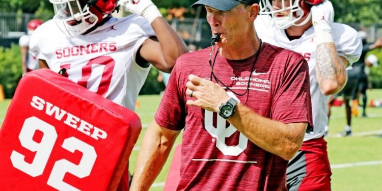 Sooners to CFP in CBS Sports bowl projections