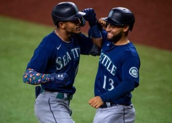 2022 MLB odds, picks, bets for Monday, Aug. 15 from proven model: This four-way parlay pays well over 14-1