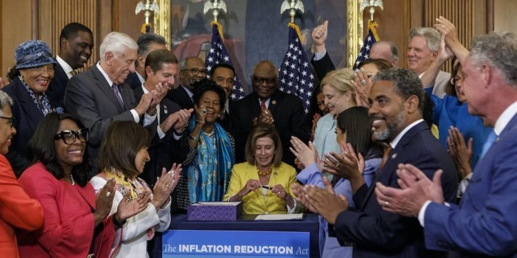 Glen Taylor is simply wrong on health care savings