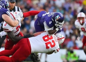 College football scores, schedule, games today: Nebraska vs. Northwestern kicks off Week 0 action