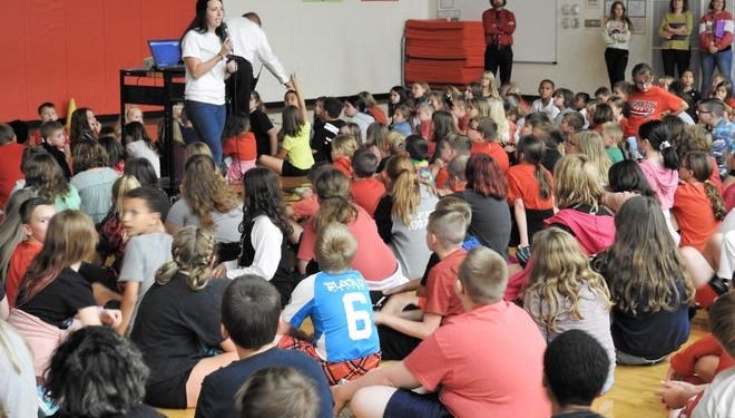 Coshocton Elementary rallies students to create positive school culture