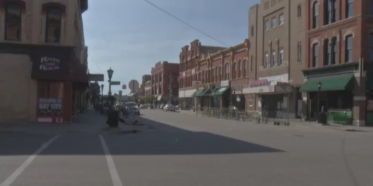 Business owners disappointed city denied outdoor dining extension