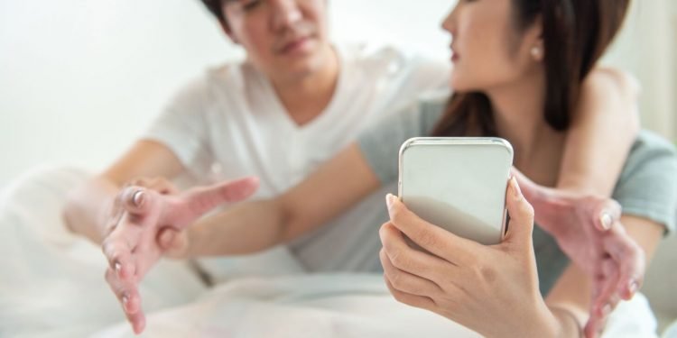 Are cellphones bad for marriage, family relationships? | Opinion