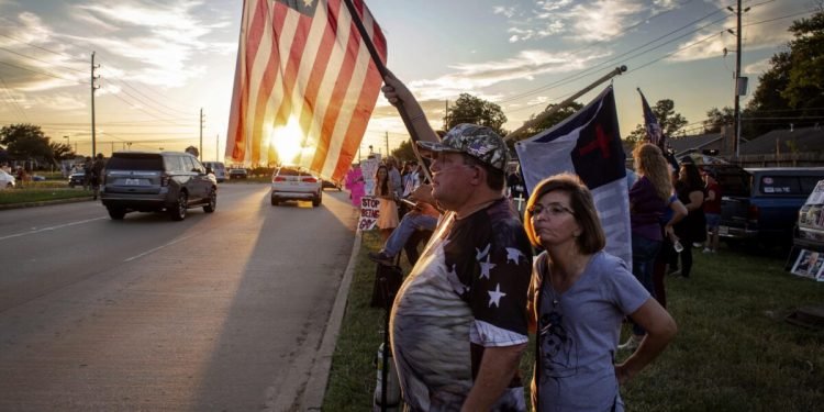Culture War Erupts in Texas Town Over Drag Bingo Event Hosted by Christian Church