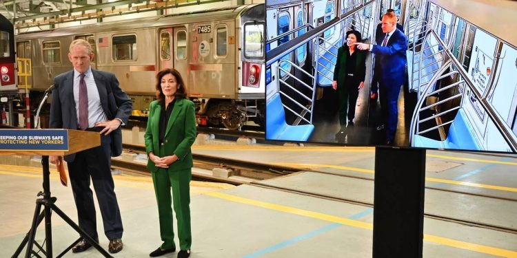 When politics is just preening for the cameras – New York Daily News