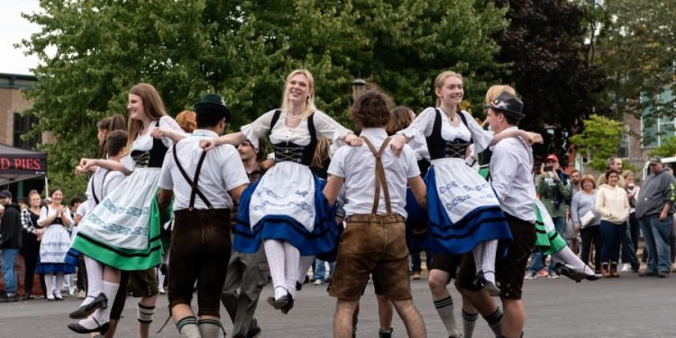 Kent’s 2022 Oktoberfest brought food, live music and culture to downtown – Kent Wired