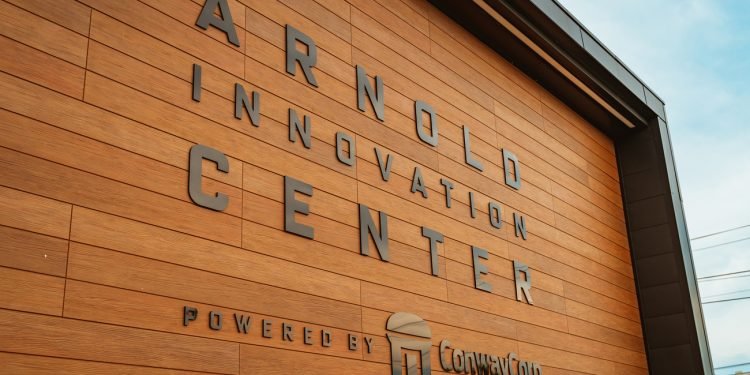 Small business hub, Arnold Innovation Center, opens in Conway