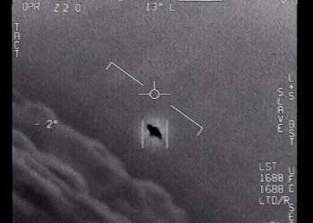 Astronomer plans $1.5M expedition to recover possible alien technology in ocean