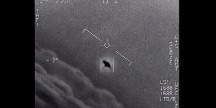 Astronomer plans $1.5M expedition to recover possible alien technology in ocean