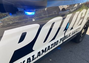 Police: Kzoo business robbed at gunpoint