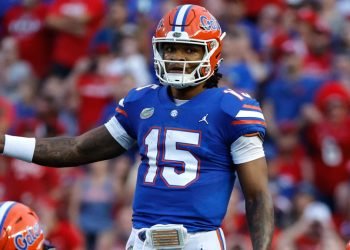 College football picks, schedule: Predictions against the spread, odds for top 25 games Saturday in Week 2