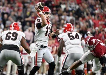 College football schedule, games 2022: What to watch in Week 1, TV channels, Saturday kickoff times