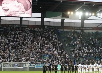 NFL, PGA Tour and sports world pay tribute to Queen Elizabeth II’s death