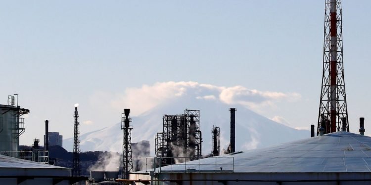 Japan’s business mood worsens as costs cloud outlook