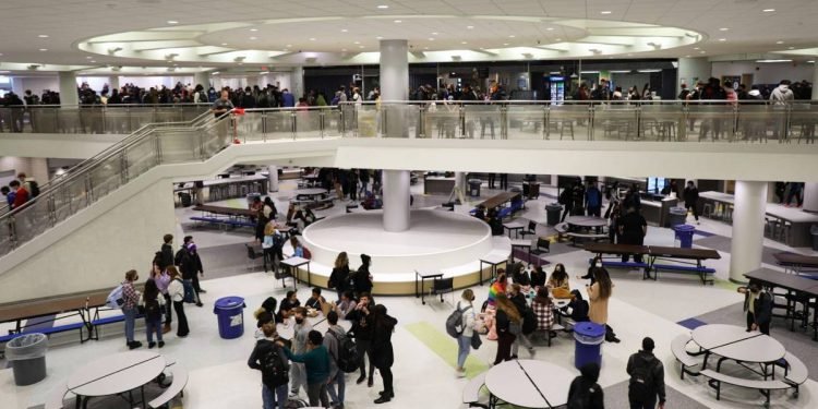 Maine West students immerse themselves in Latino culture